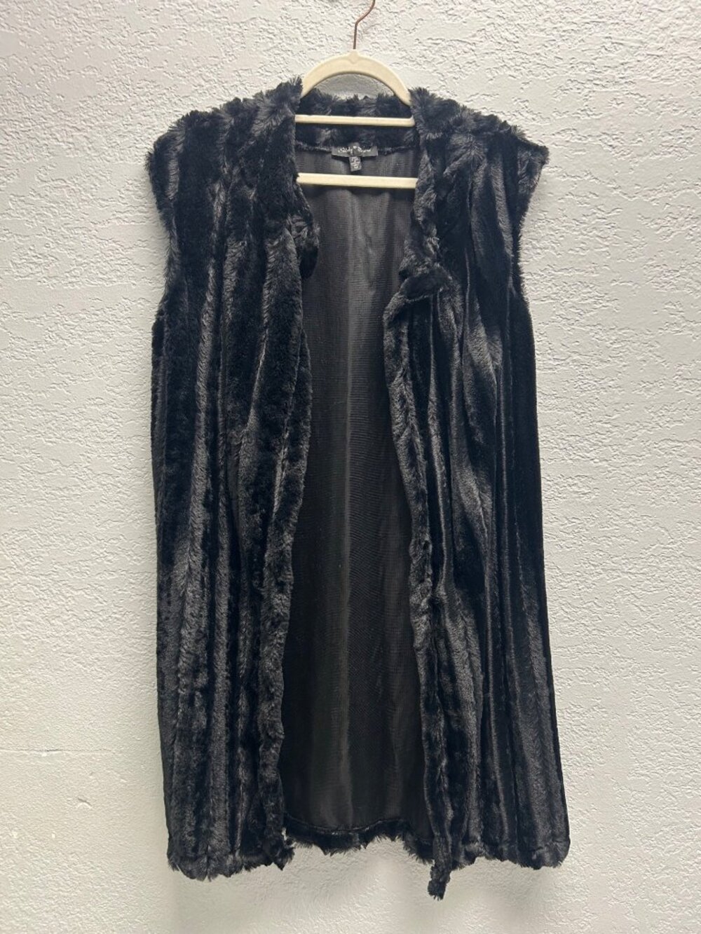 Slinky Brand Women’s Medium Black Faux Fur Long Duster Vest